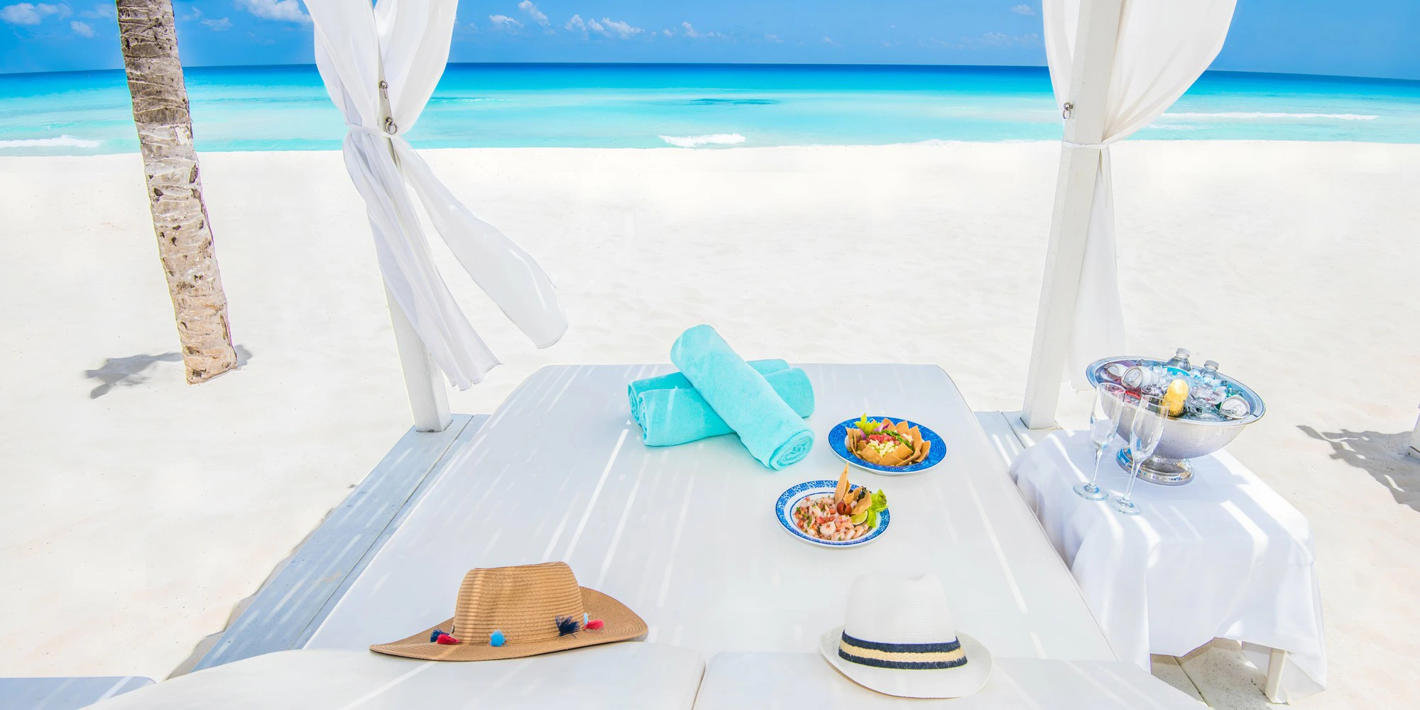 Wyndham Cancun Beach Cabana 2000X1000